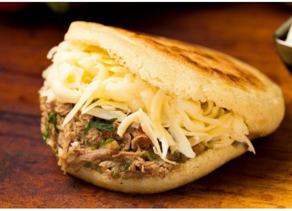 Dahlias Bistro | restaurant | 125 W St Paul Ave, Waukesha, WI 53186, USA | 2624442731 OR +1 262-444-2731