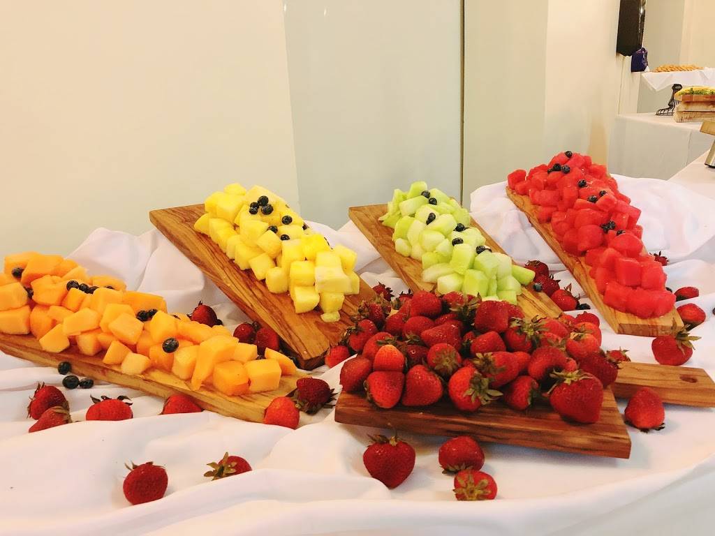 Chartwells Dining Services Winona State University | restaurant | 220 Kryzsko Commons, Winona, MN 55987, USA | 5074575220 OR +1 507-457-5220