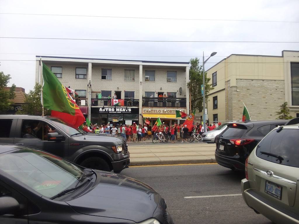 Castelo Sports Bar | restaurant | 1468 St Clair Ave W, Toronto, ON M6E 1C6, Canada | 4166534346 OR +1 416-653-4346