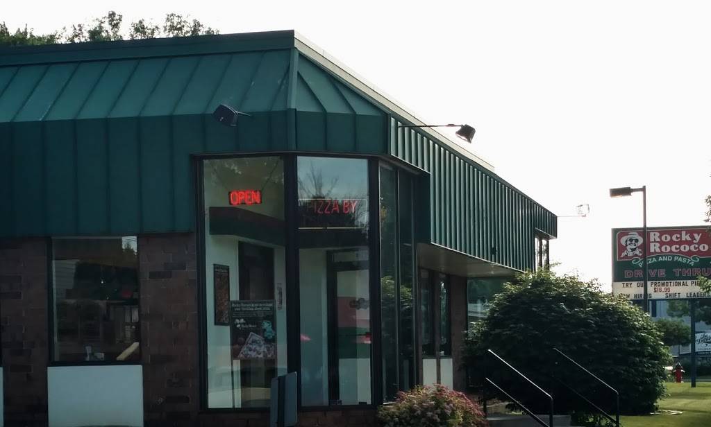 Rocky Rococo Pizza and Pasta | restaurant | 11319 W Bluemound Rd, Wauwatosa, WI 53226, USA | 4147714222 OR +1 414-771-4222