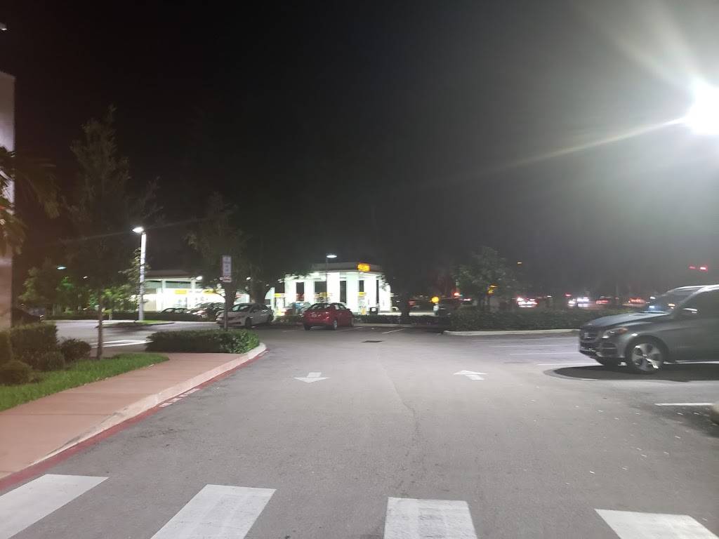 Pollo Tropical | restaurant | 50 N University Dr, Plantation, FL 33324, USA | 3055264492 OR +1 305-526-4492