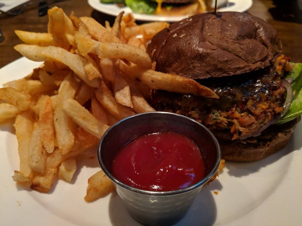 Marlows Tavern | restaurant | 3719 Old Alabama Rd Blding 200, Johns Creek, GA 30022, USA | 7704751800 OR +1 770-475-1800