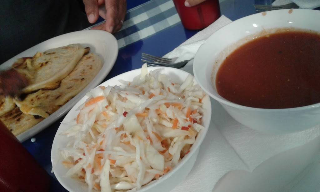 El Rio Lempa | restaurant | 269 Wood Ave, Bridgeport, CT 06605, USA | 2036126410 OR +1 203-612-6410