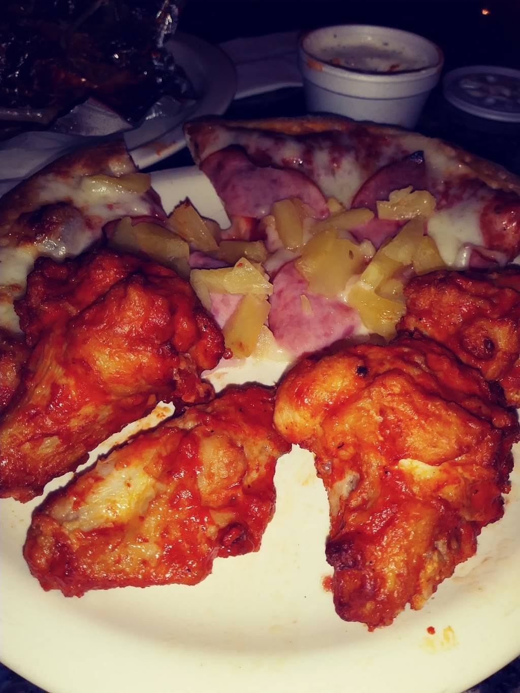 Grazianos Pizza Restaurant | restaurant | 11042 Limonite Ave, Mira Loma, CA 91752, USA | 9513713333 OR +1 951-371-3333