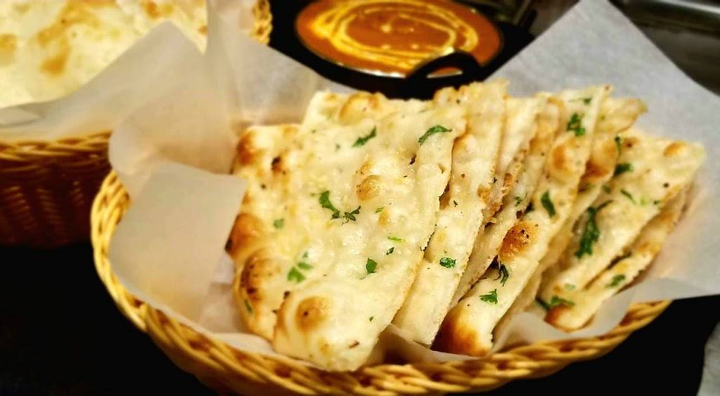 Indian Curry Express & Bar: Fine Dine In Cuisine, Best Momos | restaurant | 47 Queen St W, Brampton, ON L6Y 1L9, Canada | 9054504300 OR +1 905-450-4300