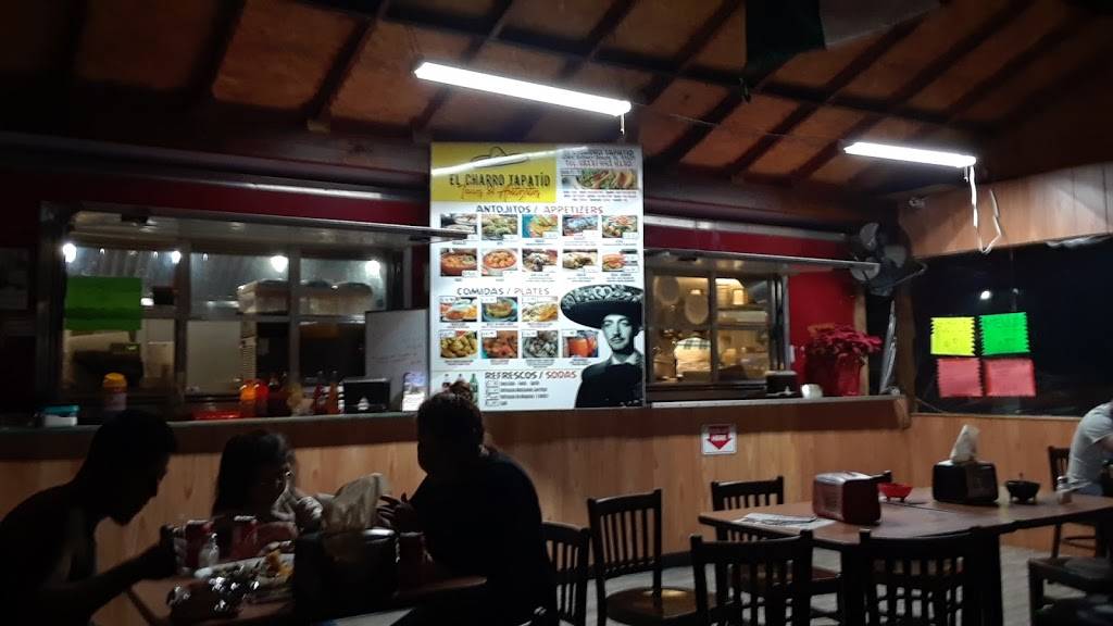 El Charro Tapatio | restaurant | 3264 Sydney Dover Rd, Dover, FL 33527, USA | 8134414130 OR +1 813-441-4130