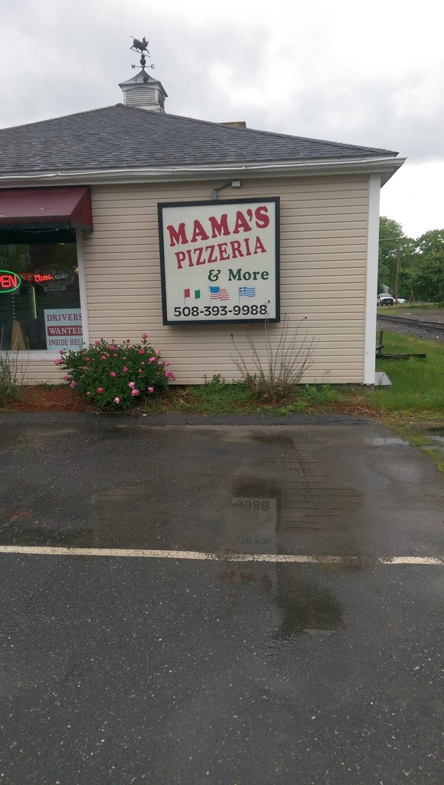 Mamas Pizzeria | restaurant | 10 Blake St, Northborough, MA 01532, USA | 5083939988 OR +1 508-393-9988