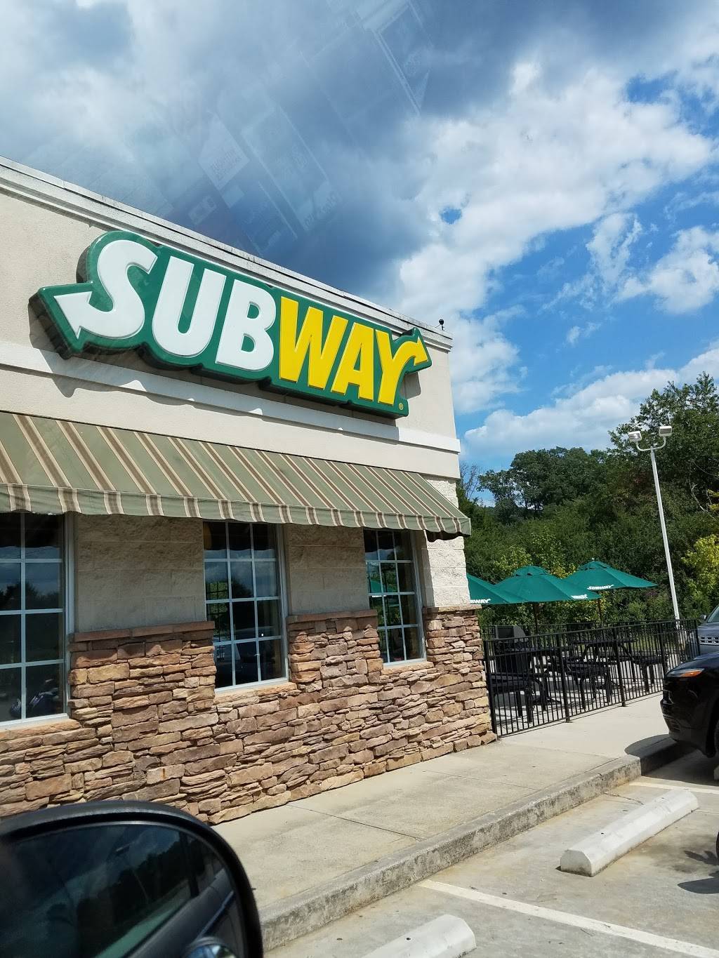 Subway | restaurant | 1701 US-64, Benton, TN 37307, USA | 4232999085 OR +1 423-299-9085