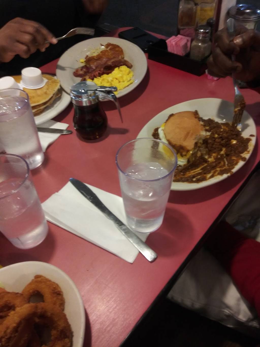 Buttery Restaurant | restaurant | 3659 S Grand Blvd, St. Louis, MO 63118, USA | 3147714443 OR +1 314-771-4443