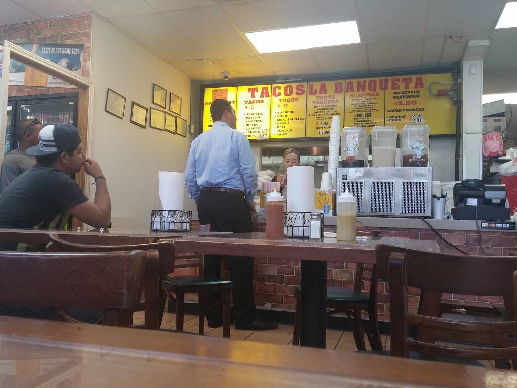 Tacos La Banqueta Puro D.F. | restaurant | 7233 Gaston Ave, Dallas, TX 75214, USA | 2143244445 OR +1 214-324-4445