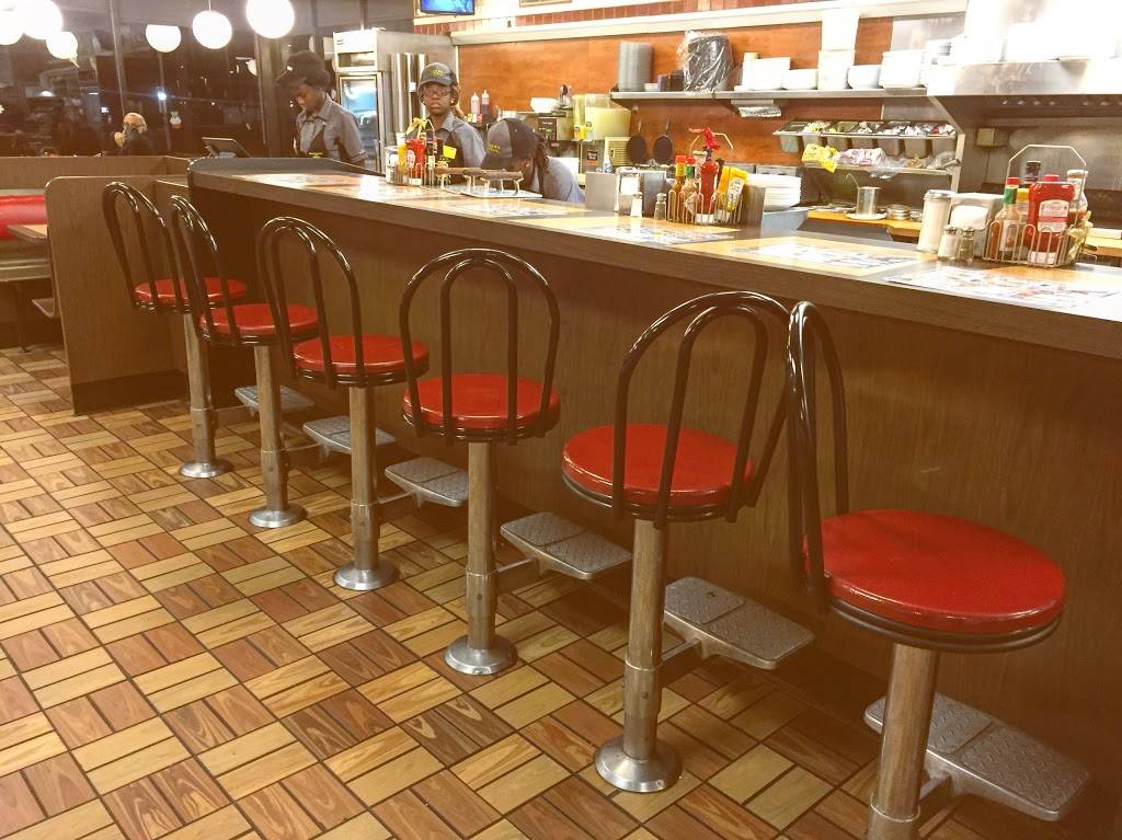 Waffle House | meal takeaway | 1249 S Germantown Rd, Germantown, TN 38138, USA | 9017530040 OR +1 901-753-0040