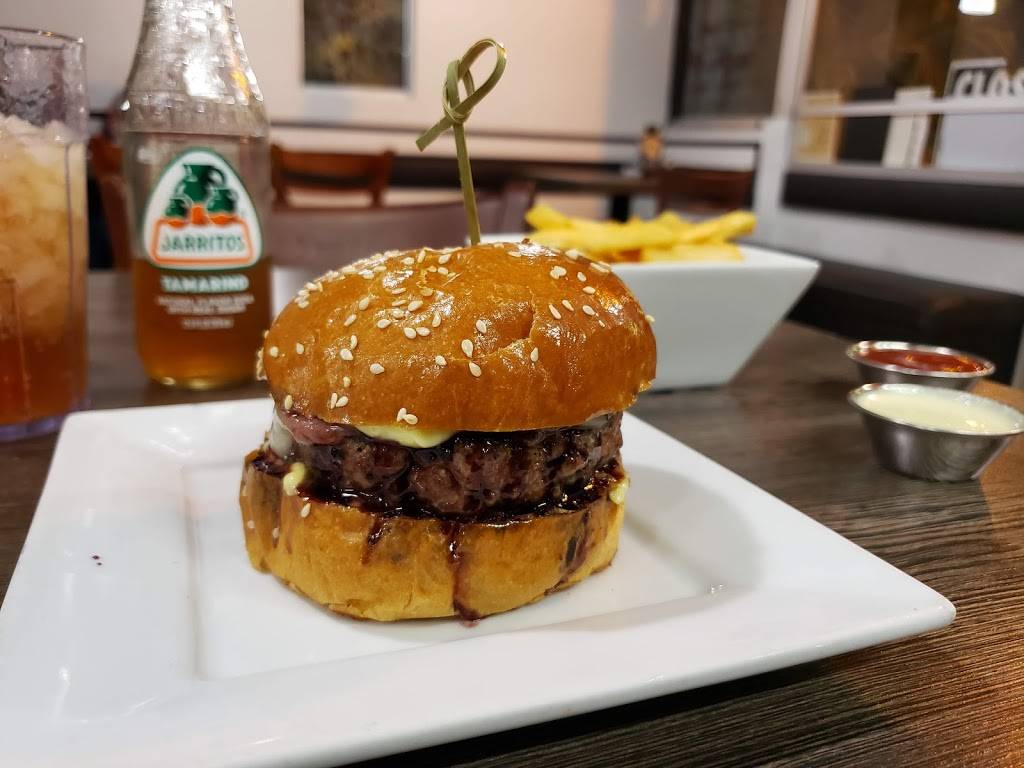 Fusion Burgers | restaurant | 5933 York Blvd, Los Angeles, CA 90042, USA | 3232578705 OR +1 323-257-8705