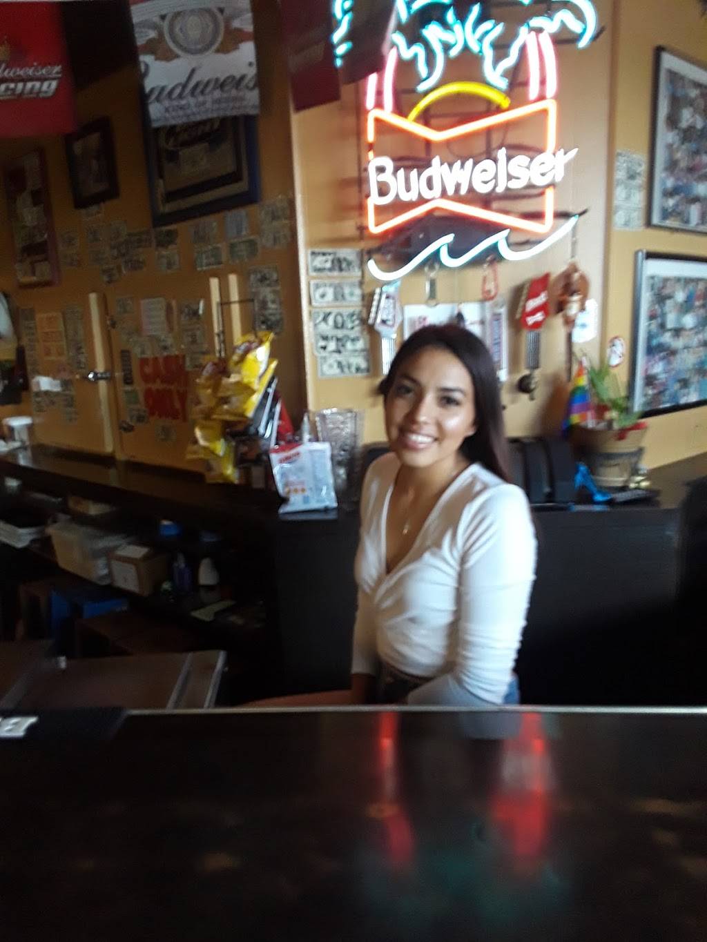 Sandtrap Bar & Grill | restaurant | 68395 Kieley Rd, Cathedral City, CA 92234, USA | 7603214505 OR +1 760-321-4505