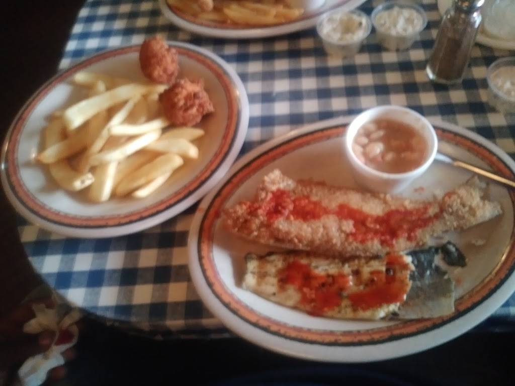 Granny Fishes House | restaurant | 340 Shipman Creek Rd, Wartrace, TN 37183, USA | 9318574025 OR +1 931-857-4025