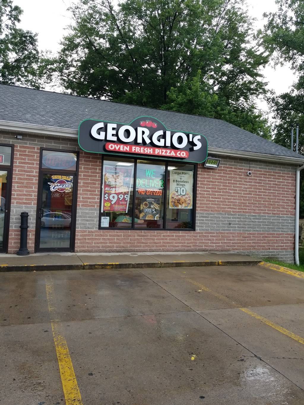 Georgios Pizza | restaurant | 201 Richmond St, Painesville, OH 44077, USA | 4403922200 OR +1 440-392-2200