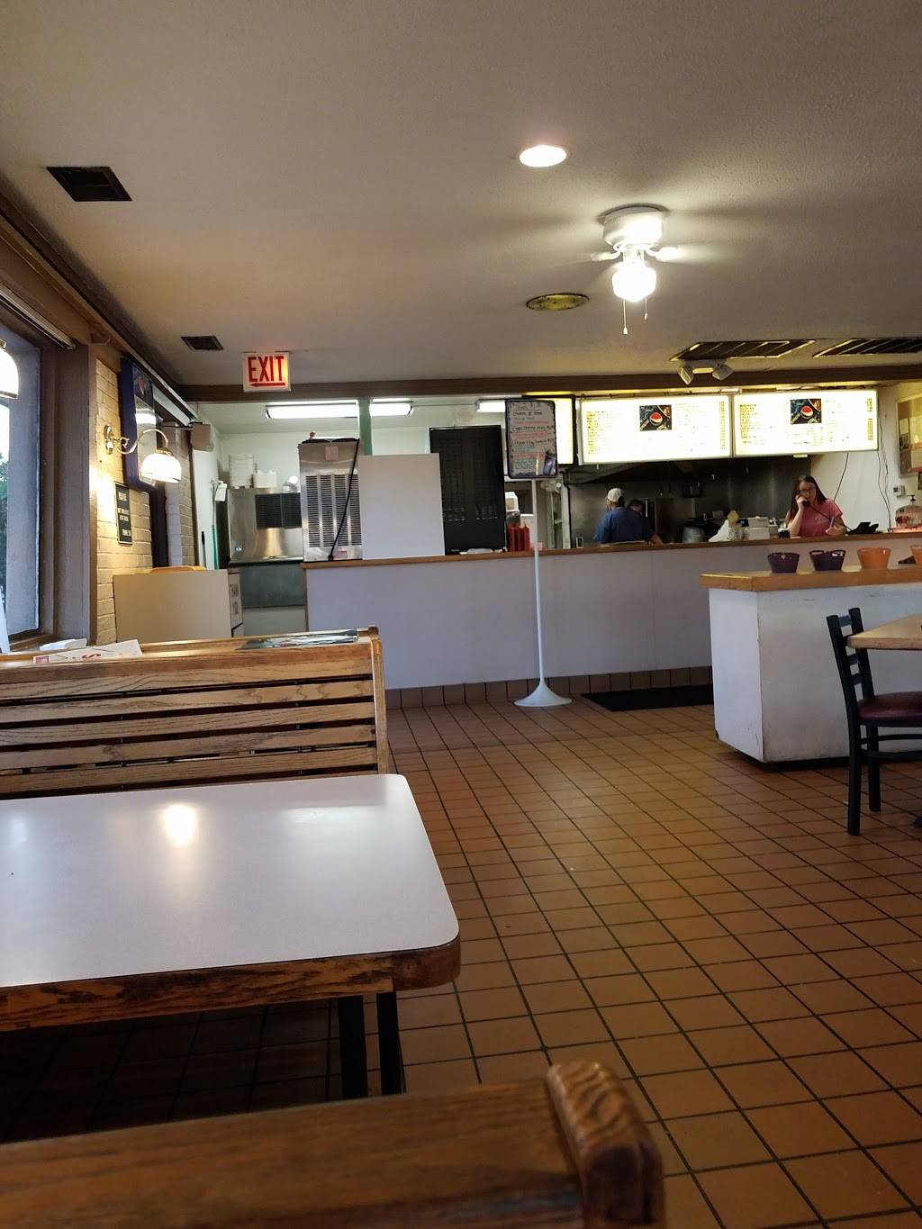 A Js Hot Dogs & Gyros | restaurant | 710 Theodore St, Crest Hill, IL 60403, USA | 8157740100 OR +1 815-774-0100