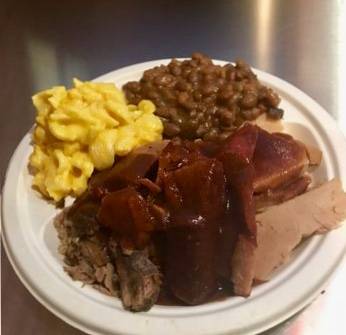 Dickeys Barbecue Pit | restaurant | DFW International Airport (DFW), Terminal C, Gate 6, Dallas, TX 75261, USA | 9725743857 OR +1 972-574-3857