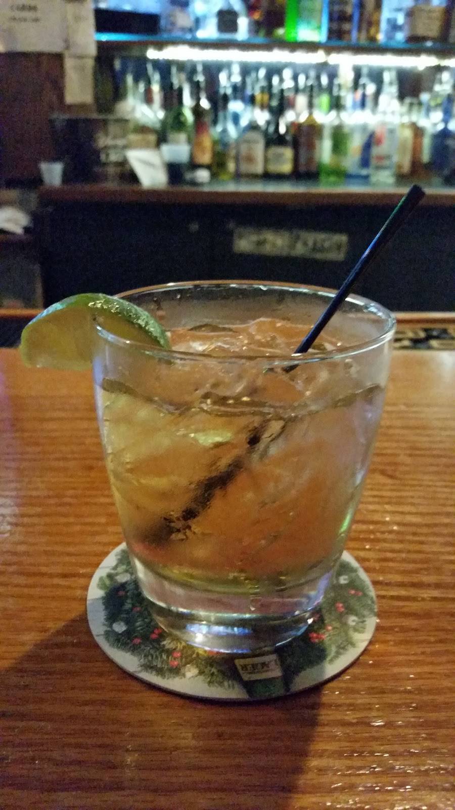 House Divided Bar & Grill | restaurant | 1659 Woodruff Rd, Greenville, SC 29607, USA | 8642836655 OR +1 864-283-6655