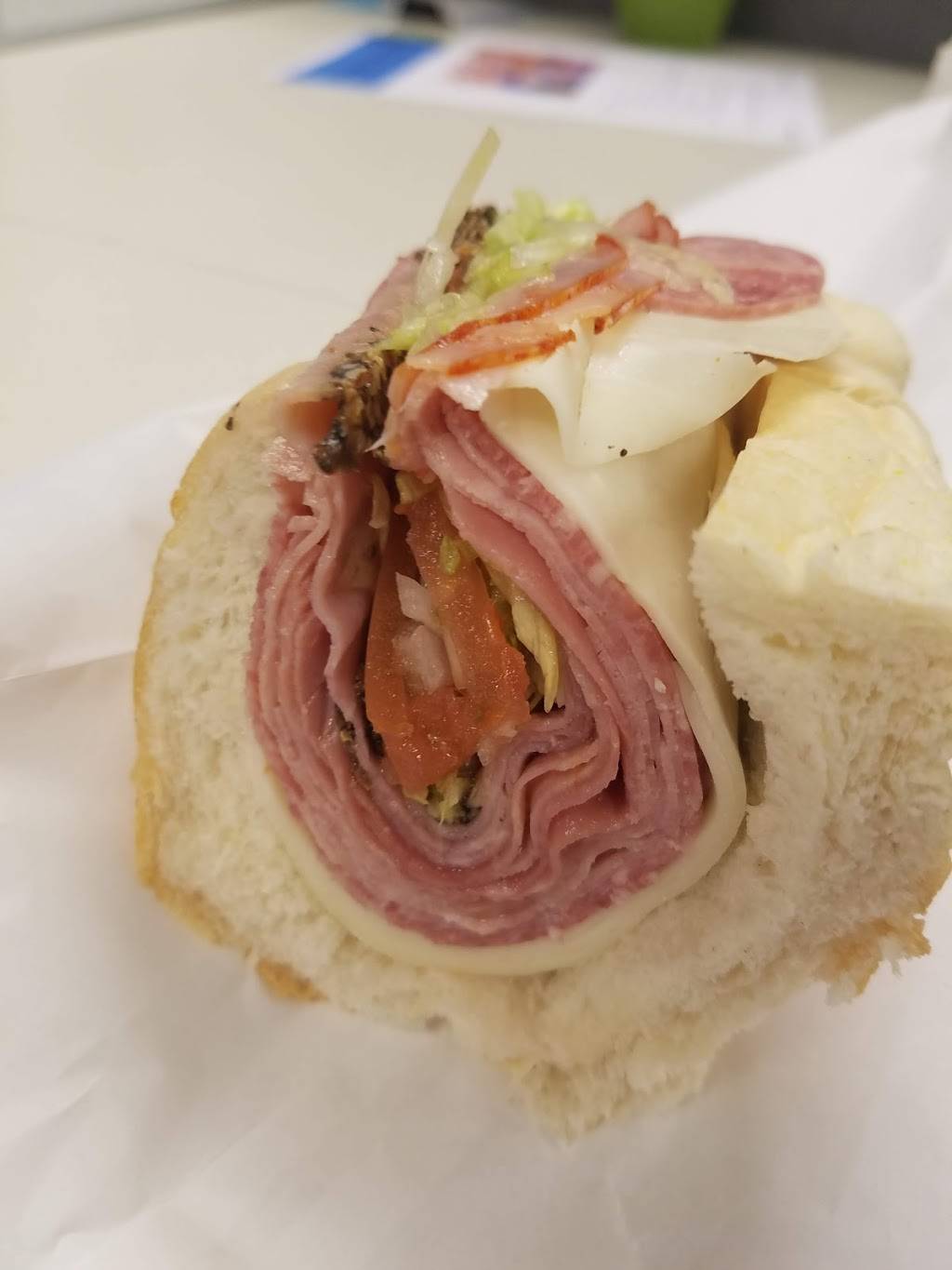 Dons Famous Hoagie Shoppe | meal takeaway | 133 E Main St, Somerville, NJ 08876, USA | 9087224200 OR +1 908-722-4200