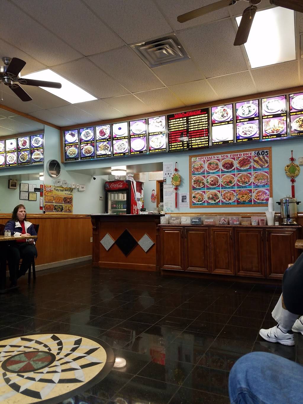 Shun Xing Chinese Restaurant | restaurant | 2808 Yadkin Rd, Chesapeake, VA 23323, USA | 7575588929 OR +1 757-558-8929