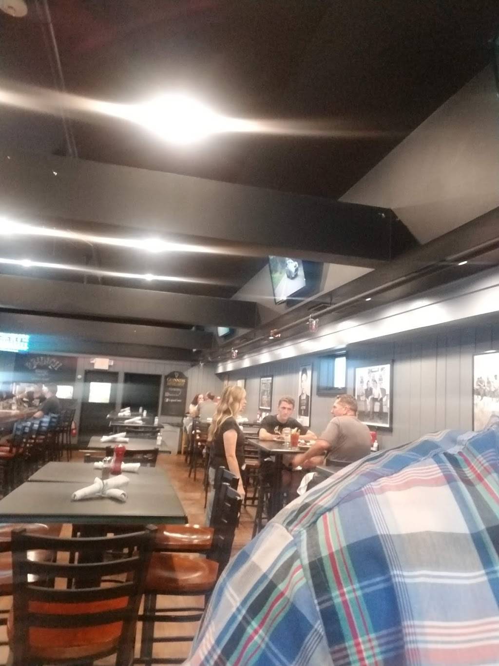 Greyhound Tavern | restaurant | 39 Broad St, Bridgewater, MA 02324, USA | 5088075782 OR +1 508-807-5782