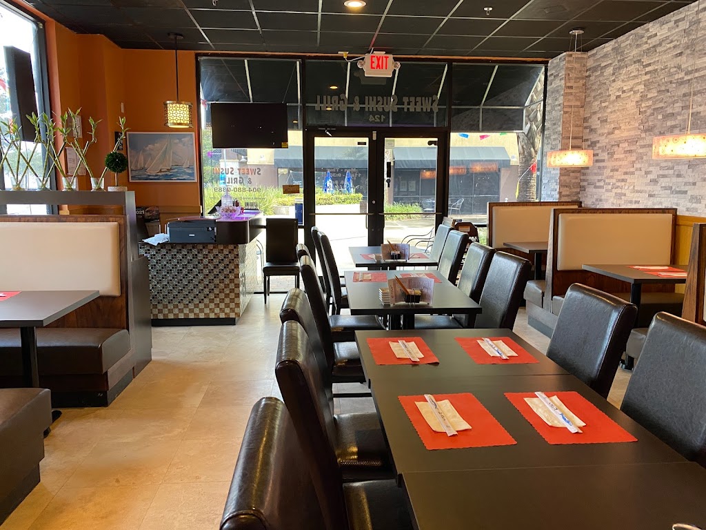 Sweet Sushi & Grill | restaurant | 14965 Old St Augustine Rd Unit 124, Jacksonville, FL 32258, USA | 9048800889 OR +1 904-880-0889