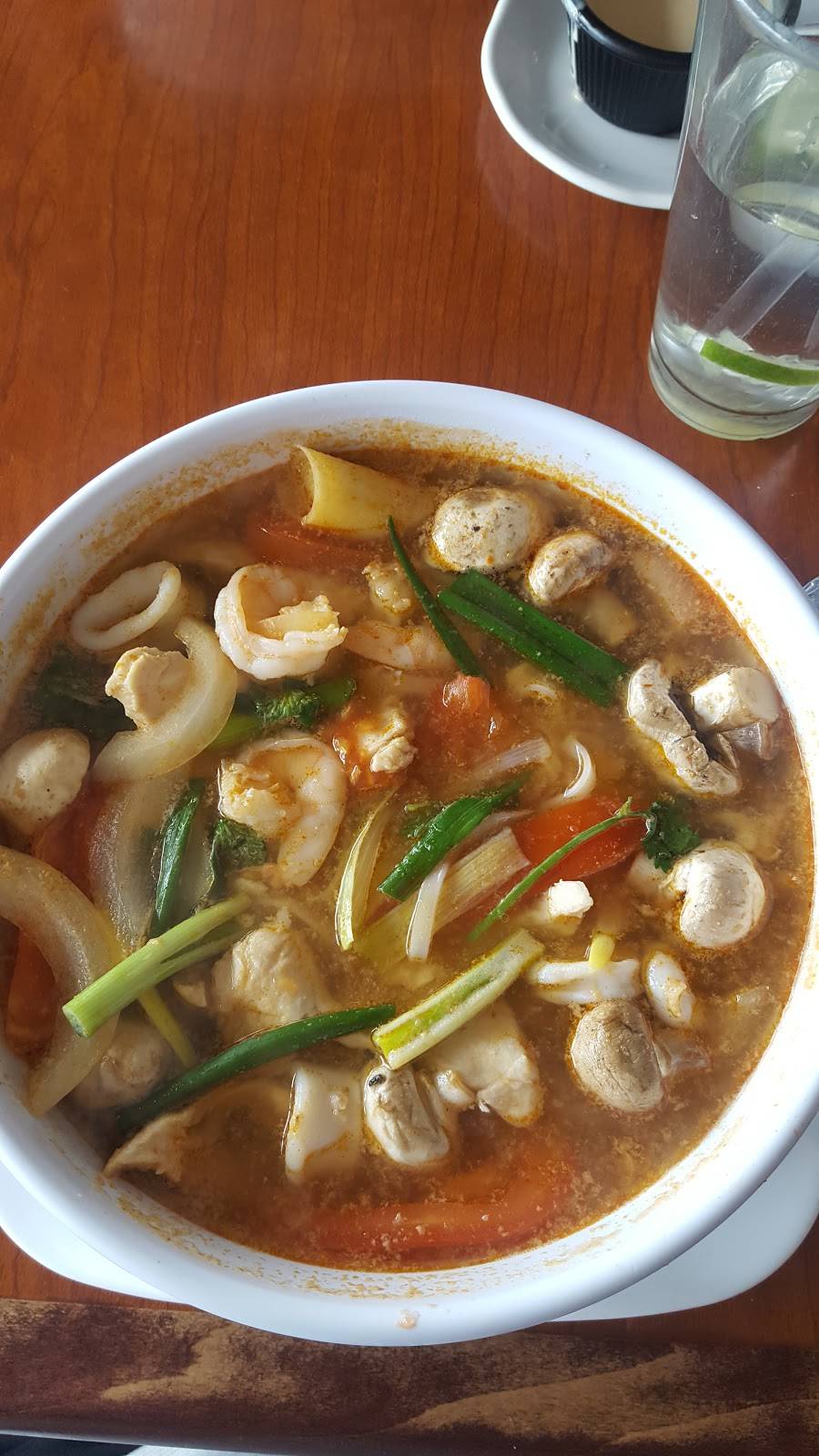 Thai Cafe | restaurant | 614 N Central Ave, Tracy, CA 95376, USA | 2098323800 OR +1 209-832-3800