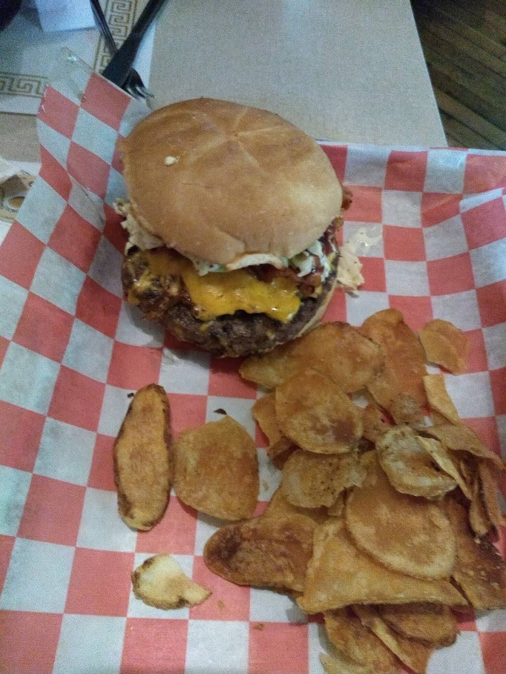 Rizzs | restaurant | 84 W Main St, Uniontown, PA 15401, USA | 7244251782 OR +1 724-425-1782