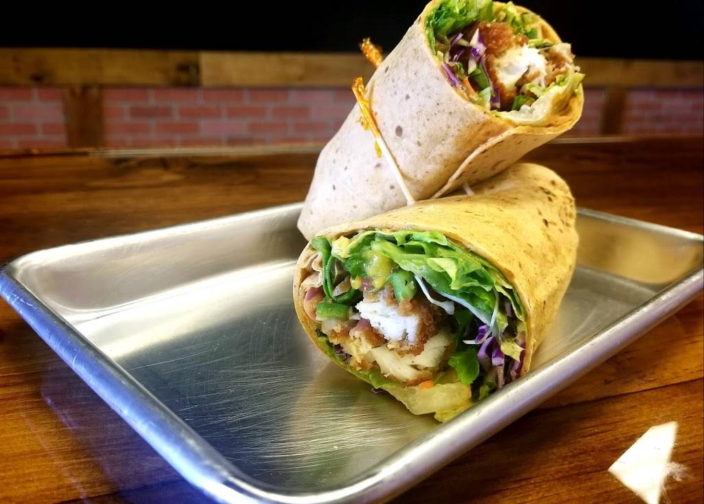 Wings Gone Wild | restaurant | 101 98th St New Suite #109, Albuquerque, NM 87121, USA | 5058364622 OR +1 505-836-4622