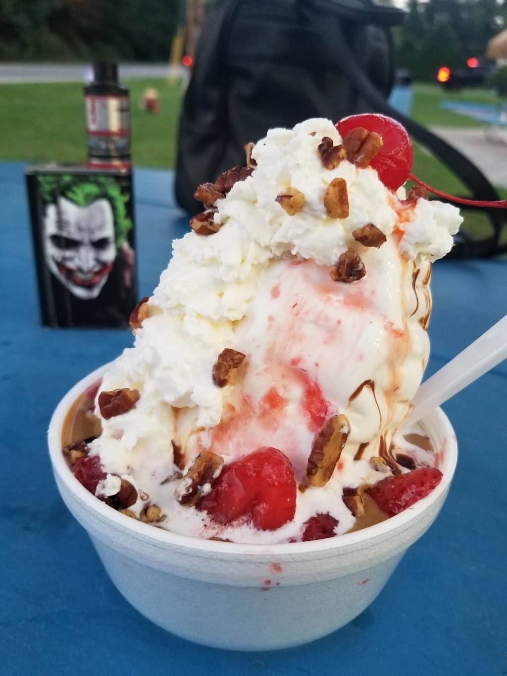 Blue Sky Ice Cream & Hamburgers | restaurant | 15155 Huron River Dr, Romulus, MI 48174, United States | 7349412583 OR +1 734-941-2583