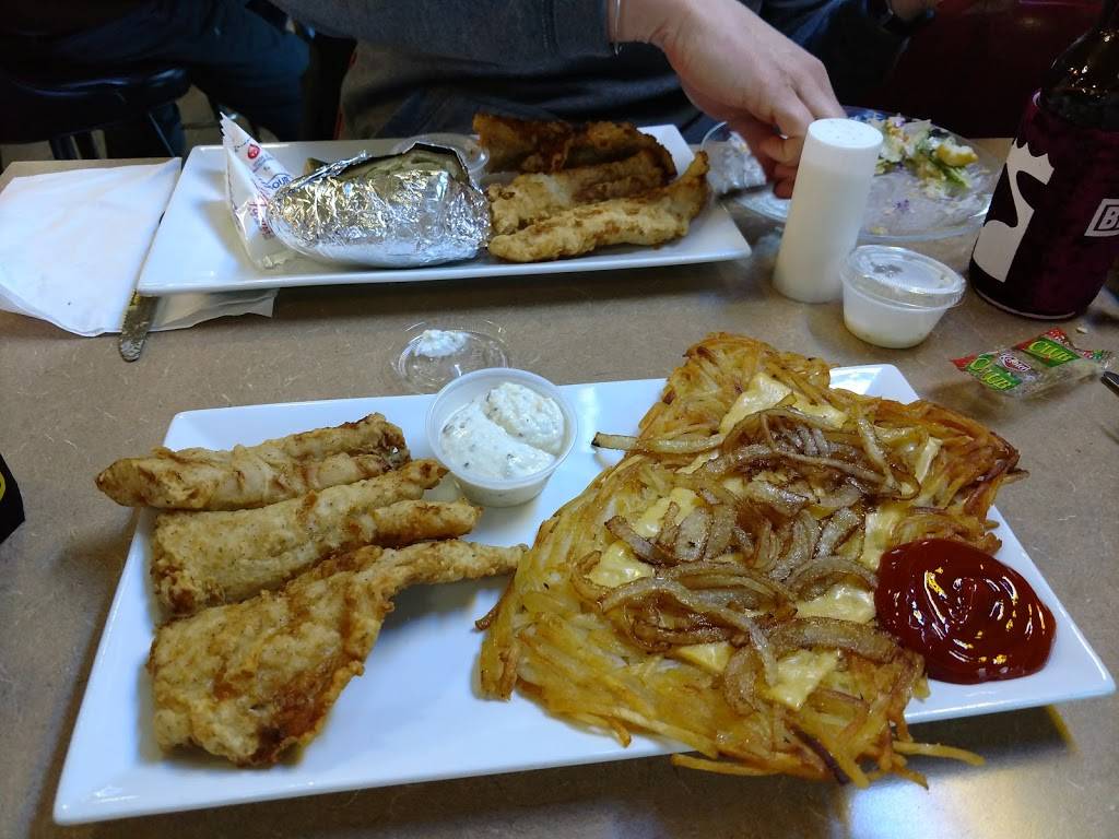 The Shop Bar & Grill | restaurant | 109 W Front St #1062, Arcadia, IA 51430, USA | 7126892522 OR +1 712-689-2522