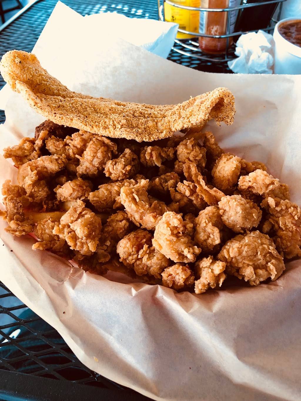 The Catch | restaurant | 5809 Interstate 20 W, Arlington, TX 76017, USA | 8177652226 OR +1 817-765-2226