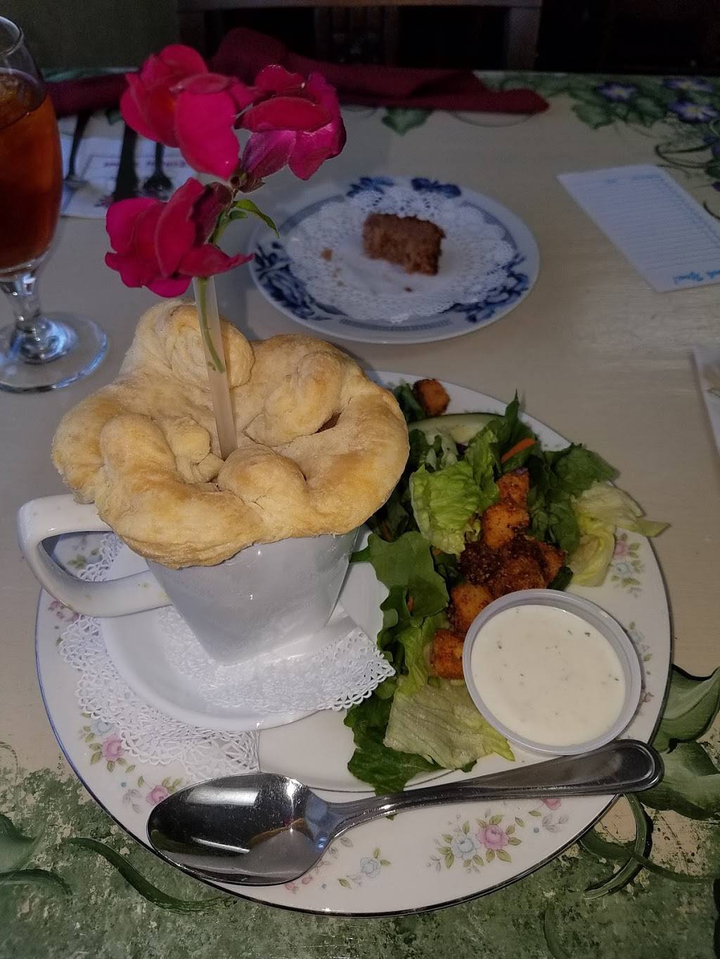 Teapot Depot | cafe | 112 Denny St, Highlands, TX 77562, USA | 2814263670 OR +1 281-426-3670