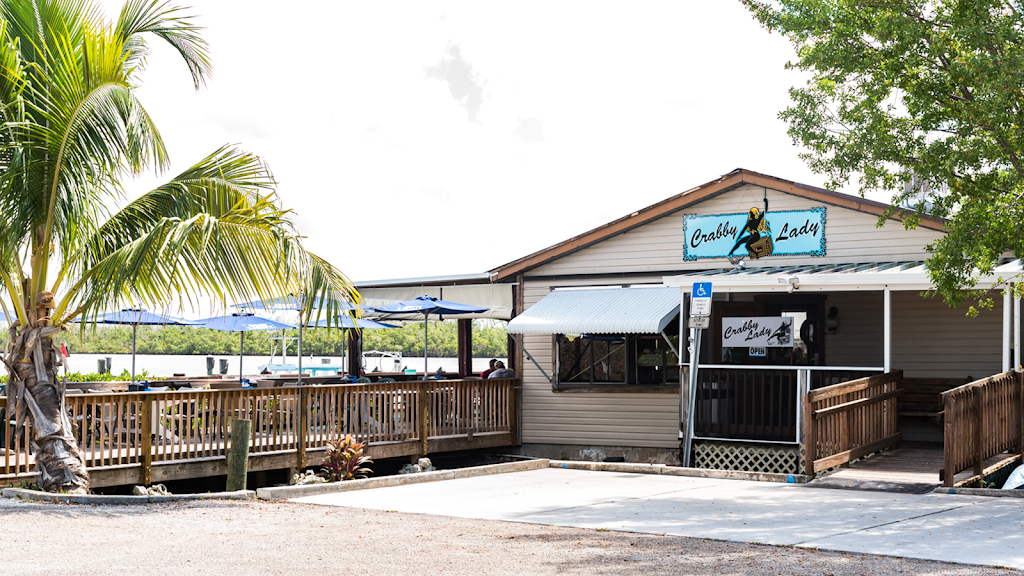 Crabby Lady Restaurant | restaurant | 123 Bayshore Way, Goodland, FL 34140, USA | 2395002722 OR +1 239-500-2722