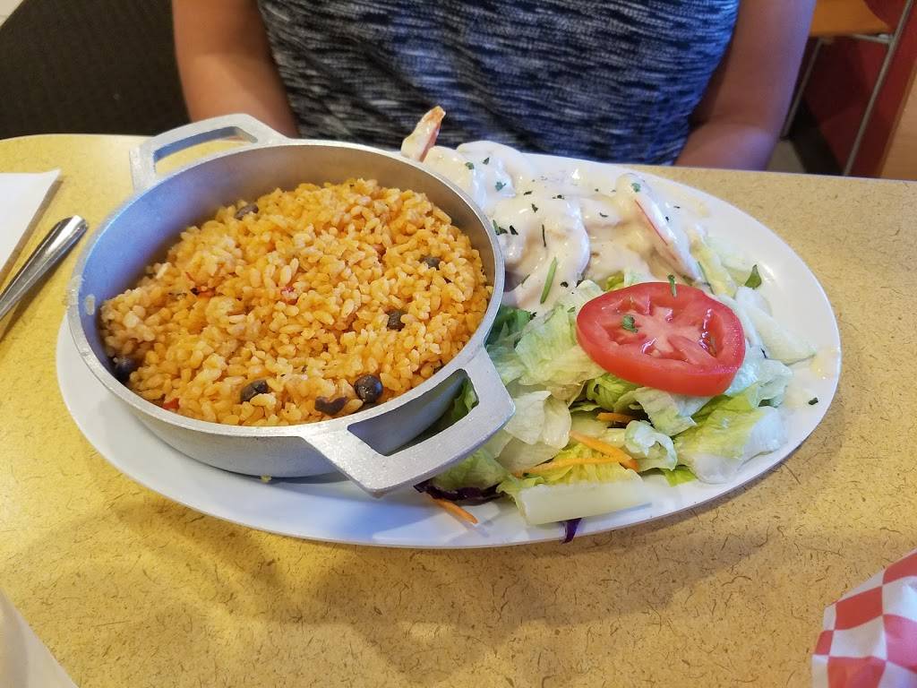 Antojitos Navideños | restaurant | 635 Robin Rd, Lakeland, FL 33803, USA | 8635006585 OR +1 863-500-6585