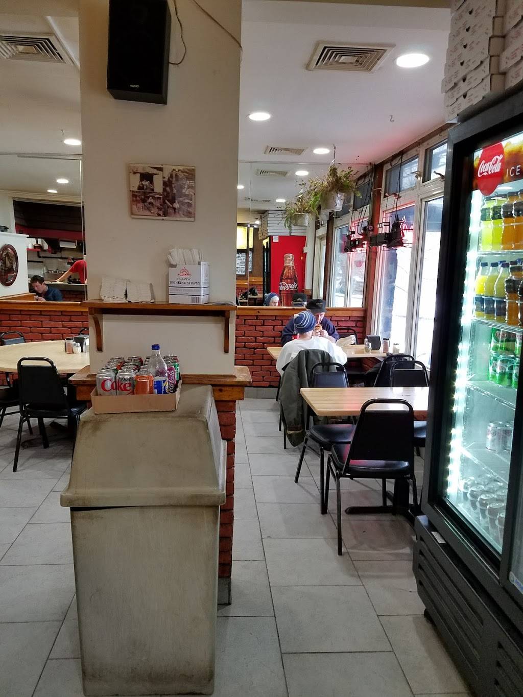 Glenville Pizza | restaurant | 243 Glenville Rd, Greenwich, CT 06831, USA | 2035321691 OR +1 203-532-1691