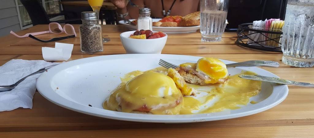 Sundance Grill | restaurant | 715 N Main St, Hiawassee, GA 30546, USA | 7068964745 OR +1 706-896-4745