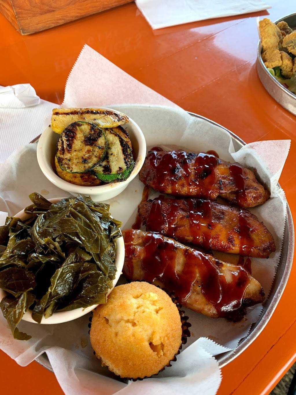 Tom, Dick & Hank | restaurant | 191 Ralph David Abernathy Blvd SW, Atlanta, GA 30312, USA | 4043433774 OR +1 404-343-3774