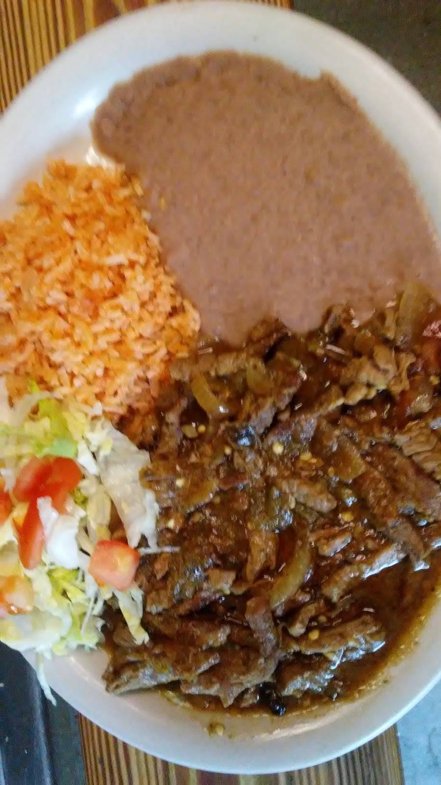 La Rosa De San Antonio | restaurant | 1103 Pleasanton Rd, San Antonio, TX 78214, USA | 2109221177 OR +1 210-922-1177