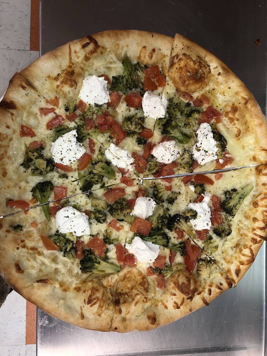 Pizza Boss | restaurant | 6700 Rising Sun Ave, Philadelphia, PA 19111, USA | 2155442677 OR +1 215-544-2677