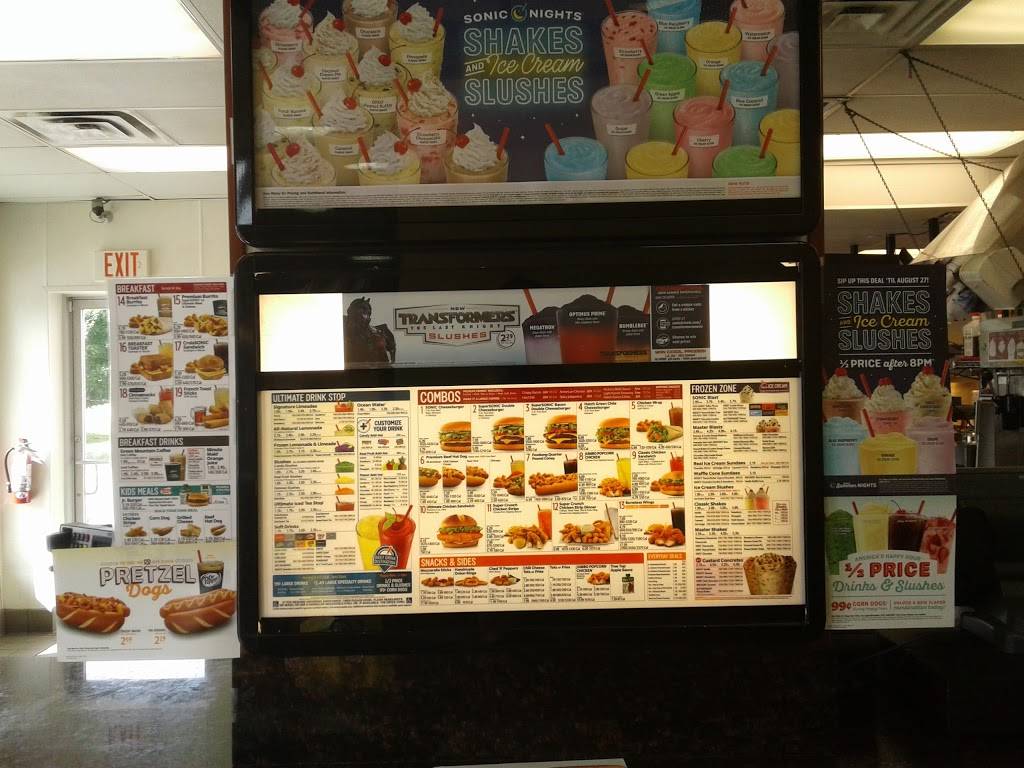 Sonic Drive-In | restaurant | 1920 S Beltline Rd, Dallas, TX 75253, USA | 9722867840 OR +1 972-286-7840