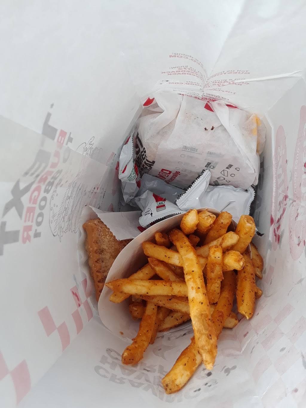 Rallys | restaurant | 1545 Palm Ave, San Diego, CA 92154, USA | 6194293139 OR +1 619-429-3139