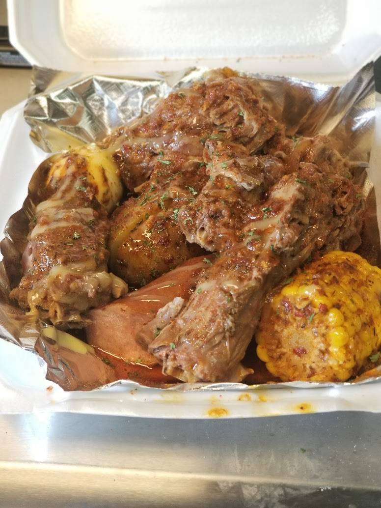 Tinys shop and more | restaurant | 4601 N Market St, Shreveport, LA 71107, USA | 3183934165 OR +1 318-393-4165