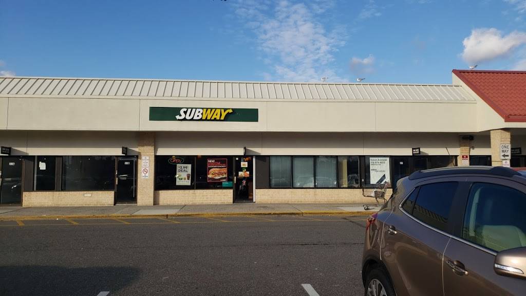 Subway Restaurants | restaurant | 85 E Park Ave, Long Beach, NY 11561, USA | 5164423268 OR +1 516-442-3268