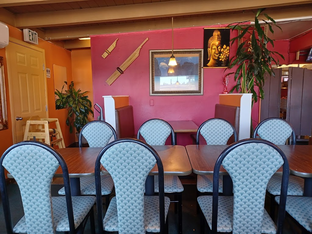 Best Thai Cuisines | restaurant | 1565 9th St, Florence, OR 97439, USA | 5419975229 OR +1 541-997-5229