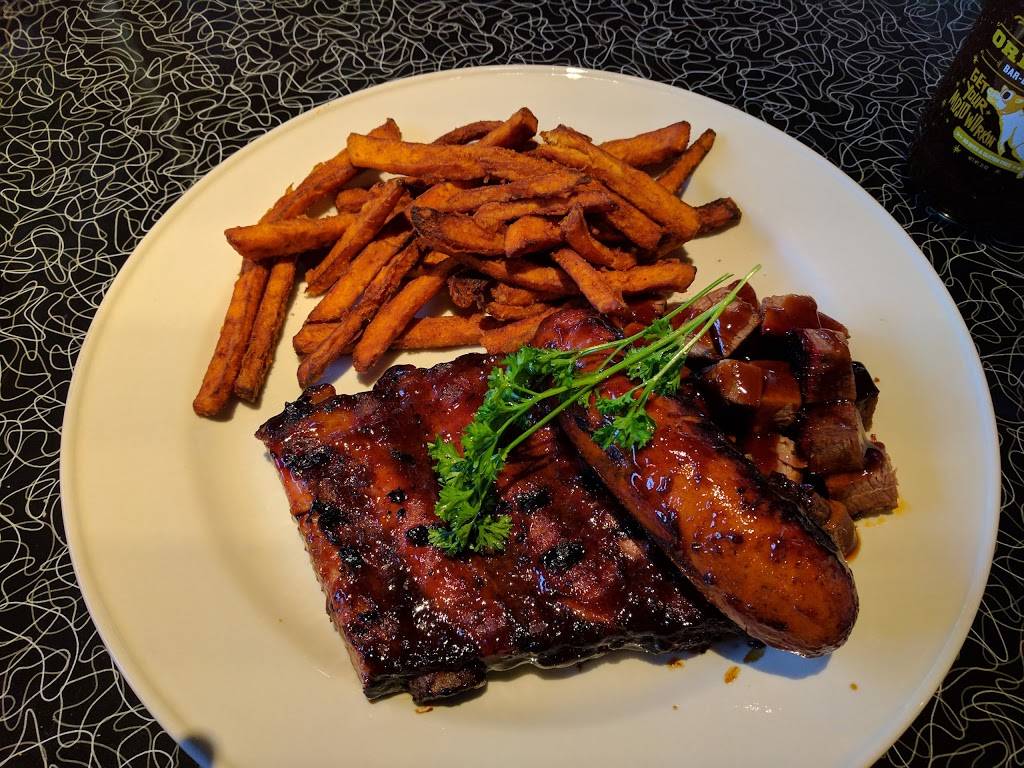 Lucilles Smokehouse Bar-B-Que | restaurant | 4050 W Chapman Ave, Orange, CA 92868, USA | 7146341227 OR +1 714-634-1227