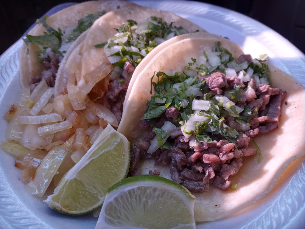 Las Tres Hermanas Food Truck | restaurant | Lake Ave, Colorado Springs, CO 80905, USA | 7193311846 OR +1 719-331-1846