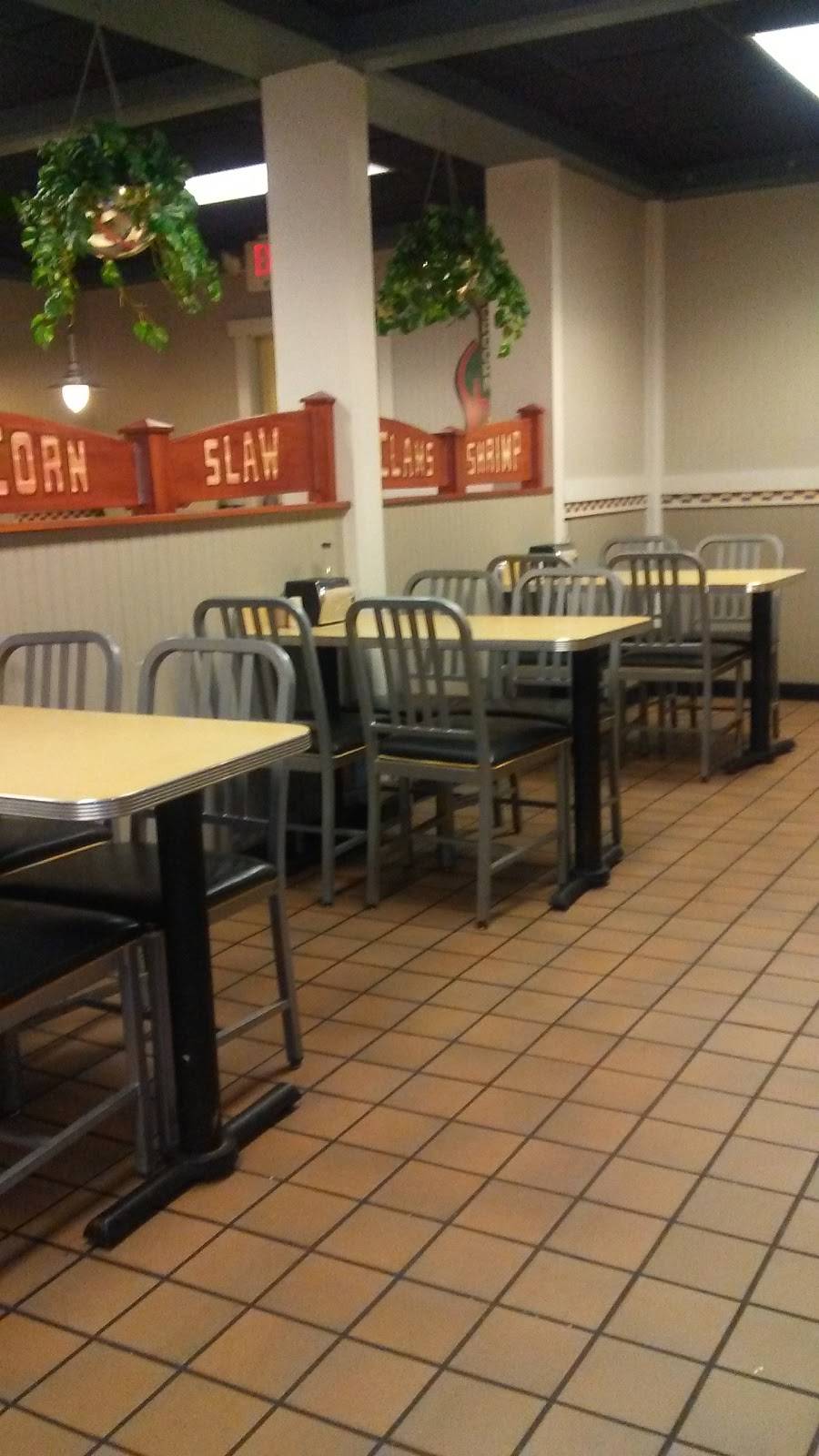 Long John Silvers | restaurant | 2931 Fort Campbell Blvd, Hopkinsville, KY 42240, USA | 2708868040 OR +1 270-886-8040