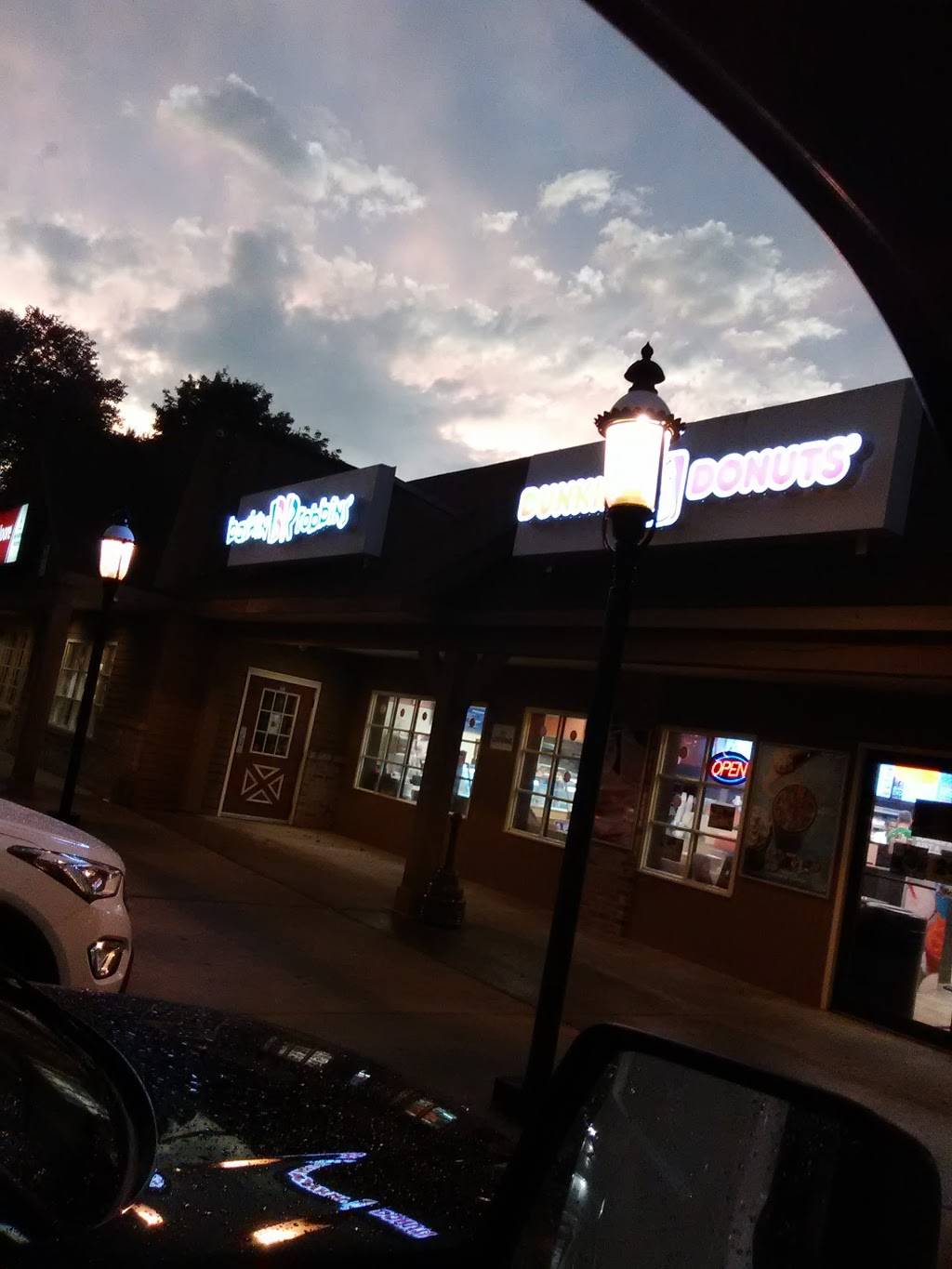 Dunkin | cafe | 30 Richboro Newtown Rd, Newtown, PA 18940, USA | 2159688630 OR +1 215-968-8630