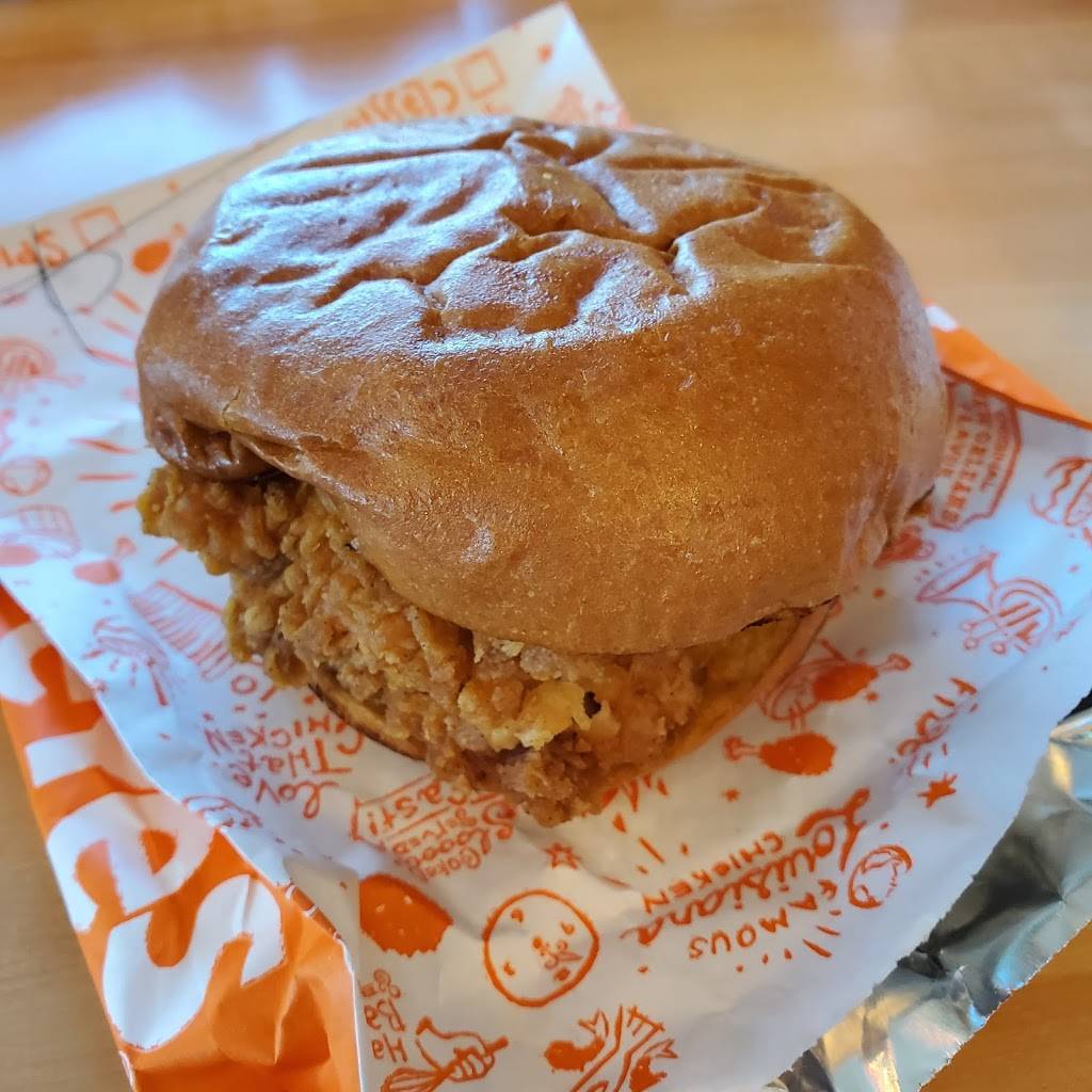 Popeyes Louisiana Kitchen | restaurant | 9496 Dyer St, El Paso, TX 79924, USA | 9157517250 OR +1 915-751-7250